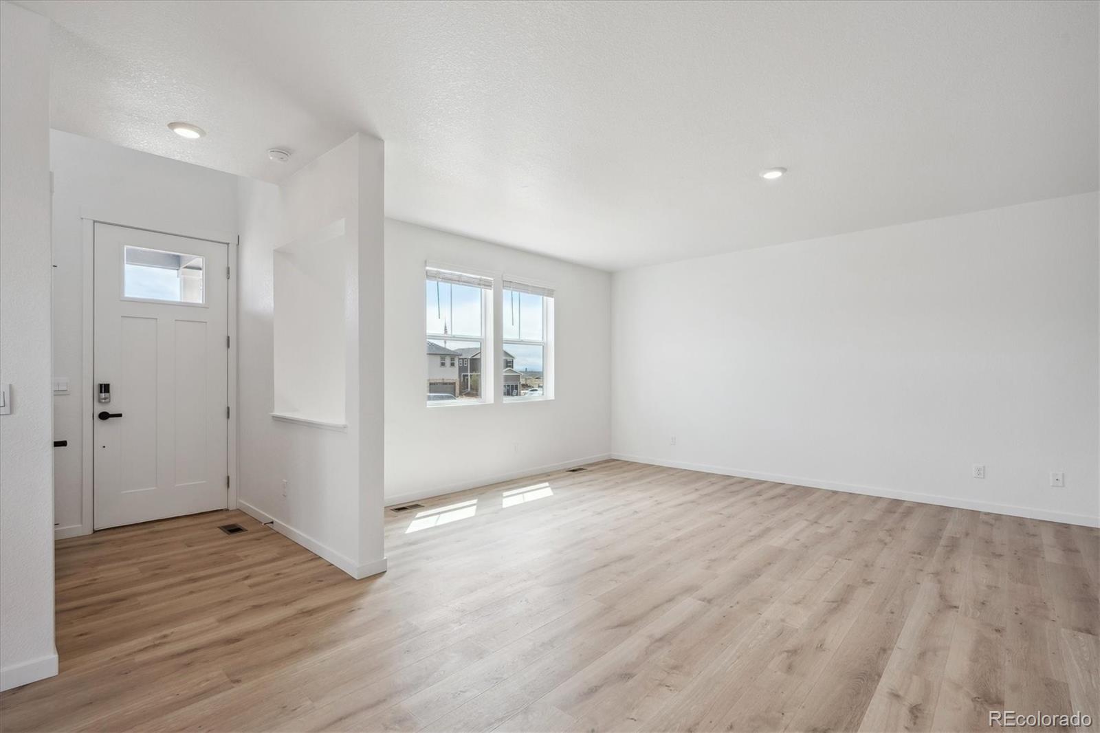 22223 E 6th Place