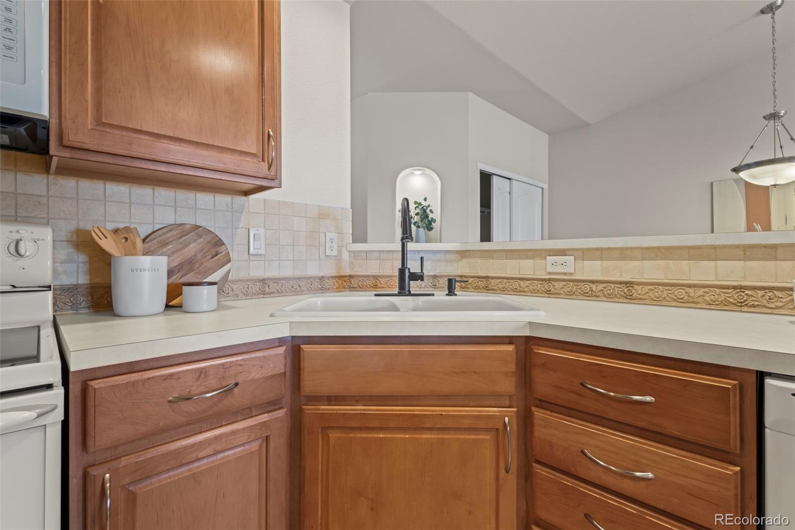 6212 Kilmer Loop Unit: 202