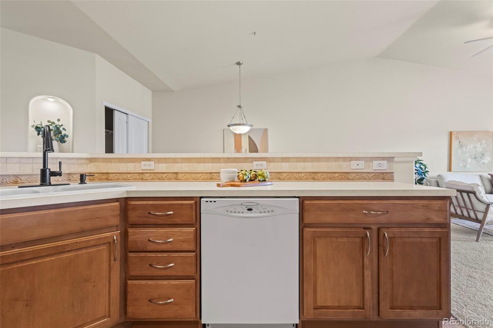 6212 Kilmer Loop Unit: 202