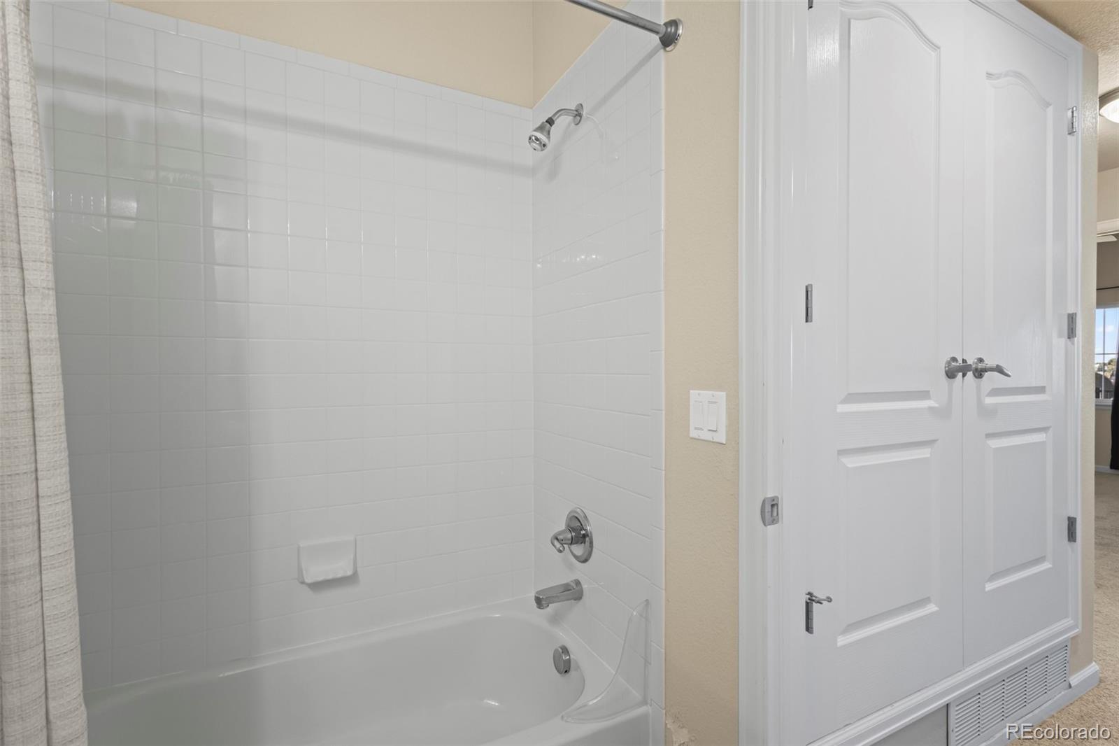 6212 Kilmer Loop Unit: 202