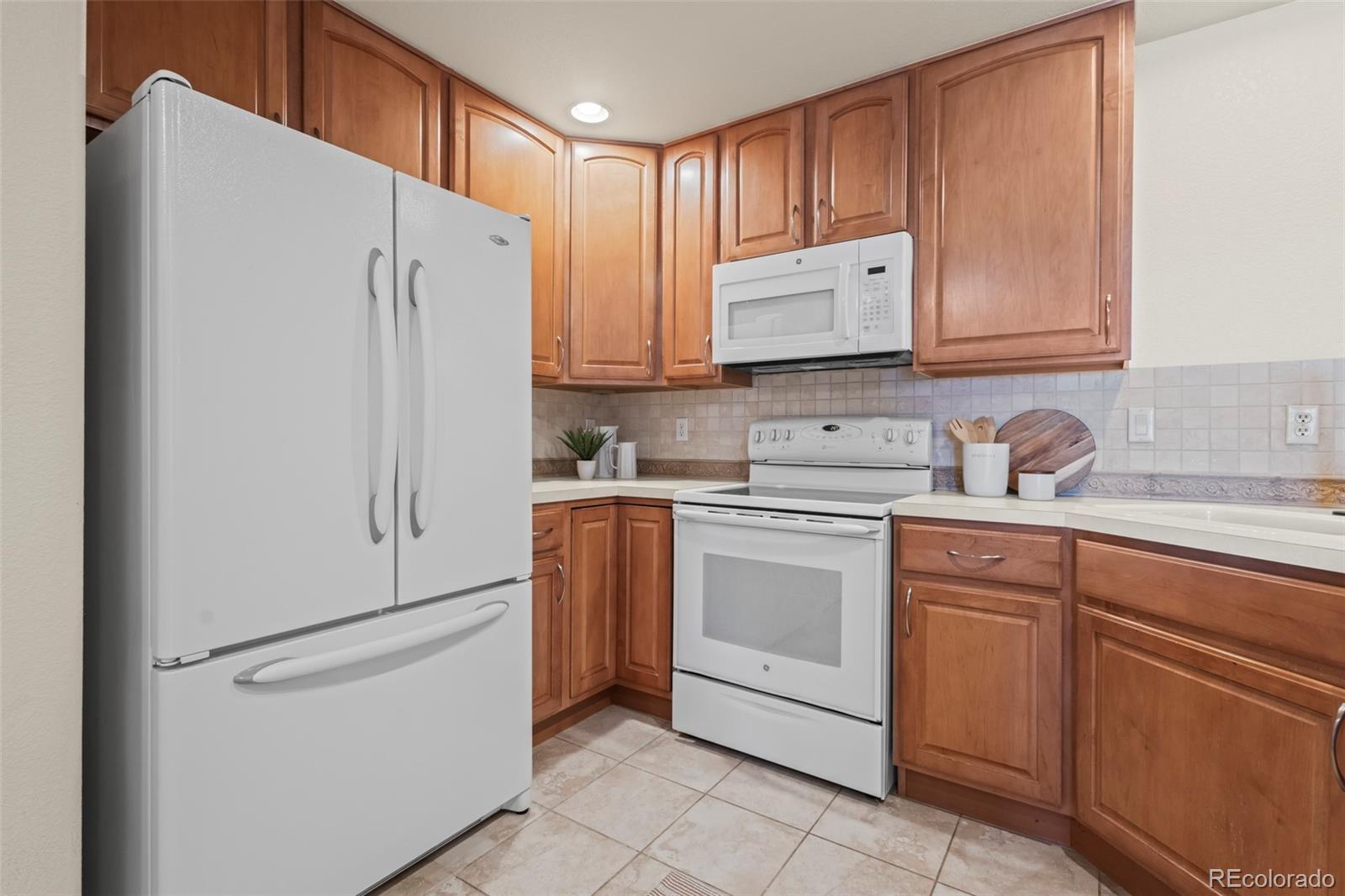 6212 Kilmer Loop Unit: 202