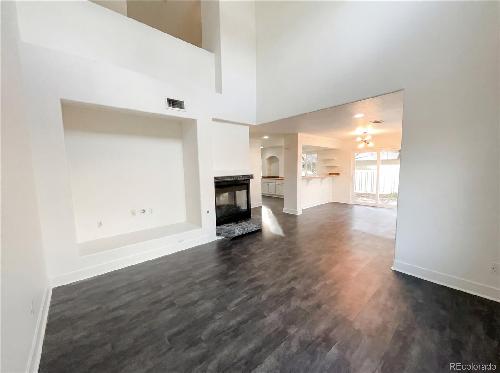 11821 Zenobia Loop