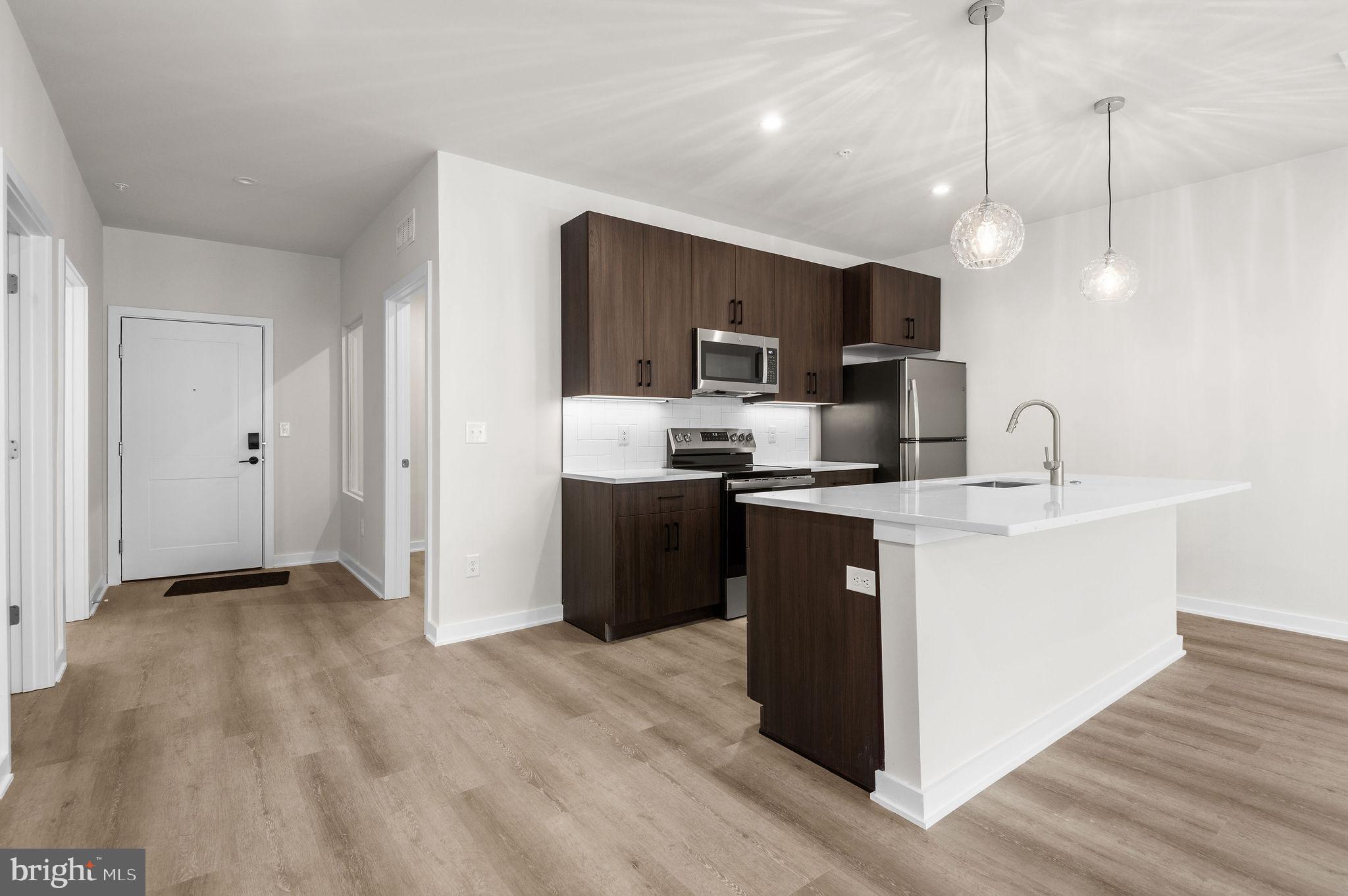 26 S YORK RD #308