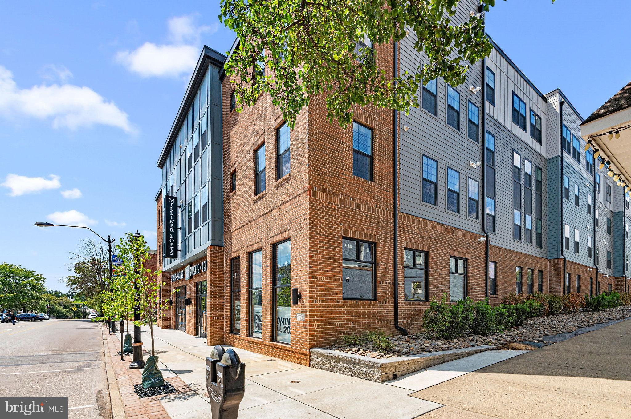 26 S YORK RD #403