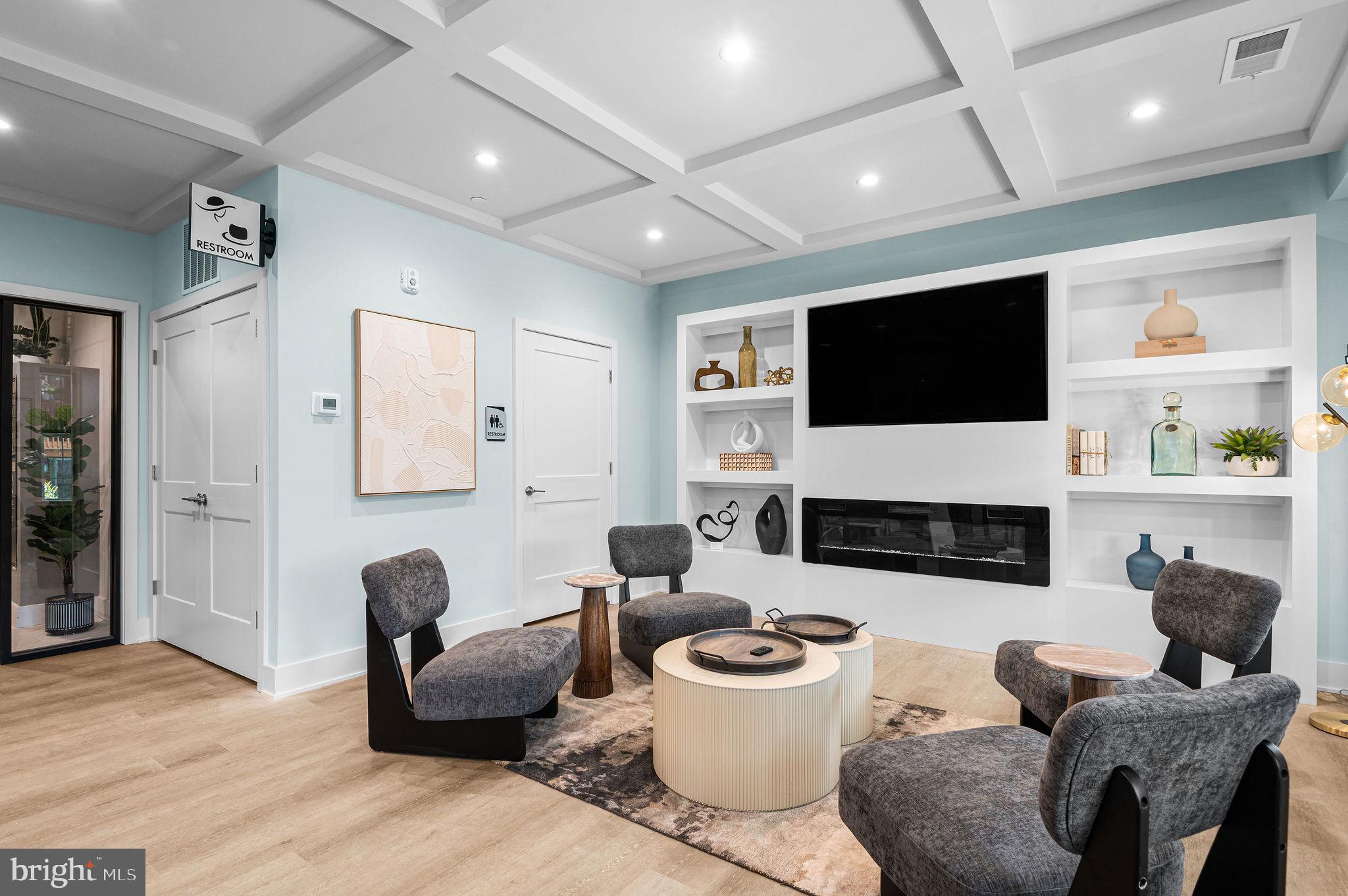 26 S YORK RD #403