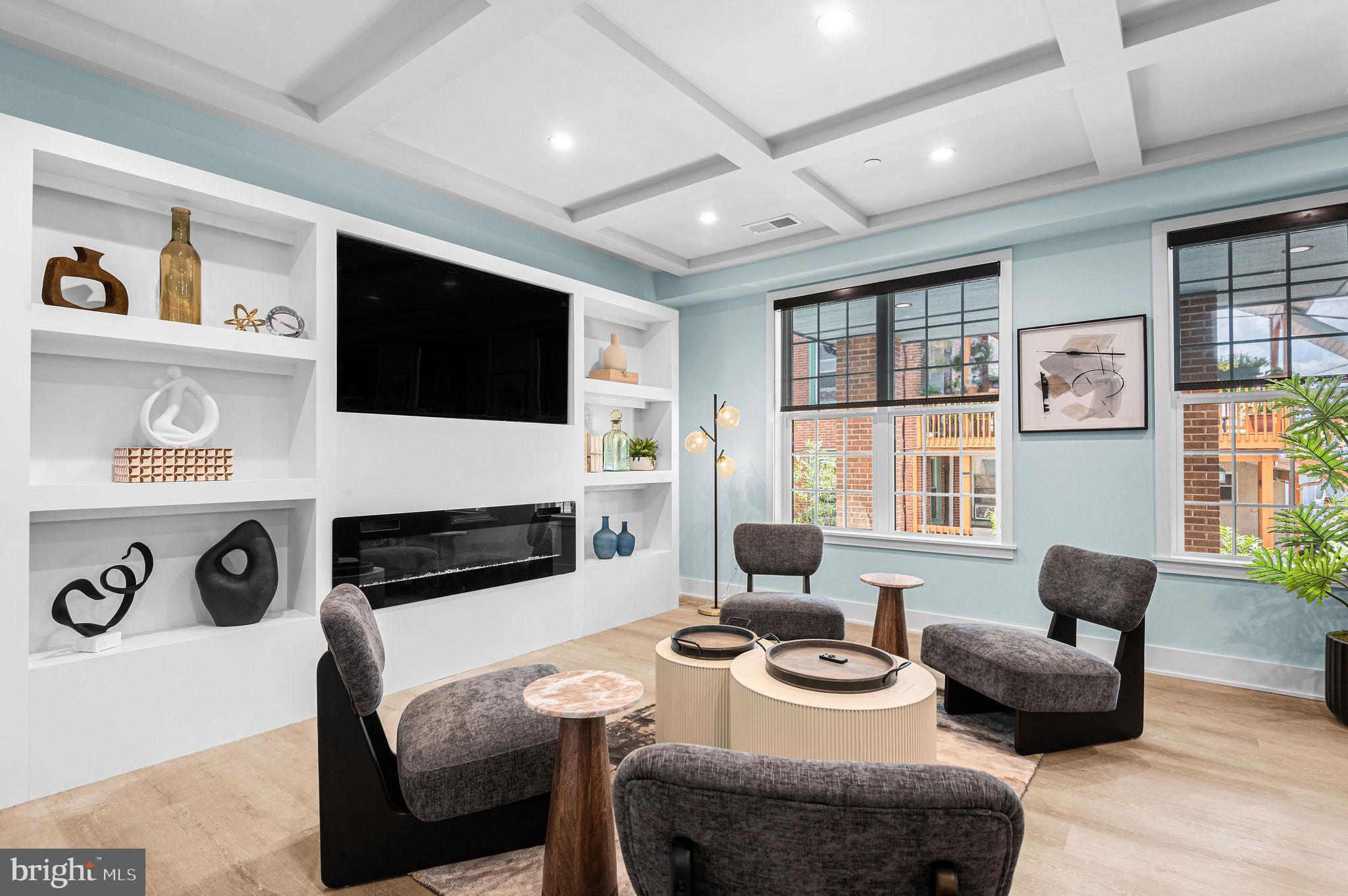 26 S YORK RD #403