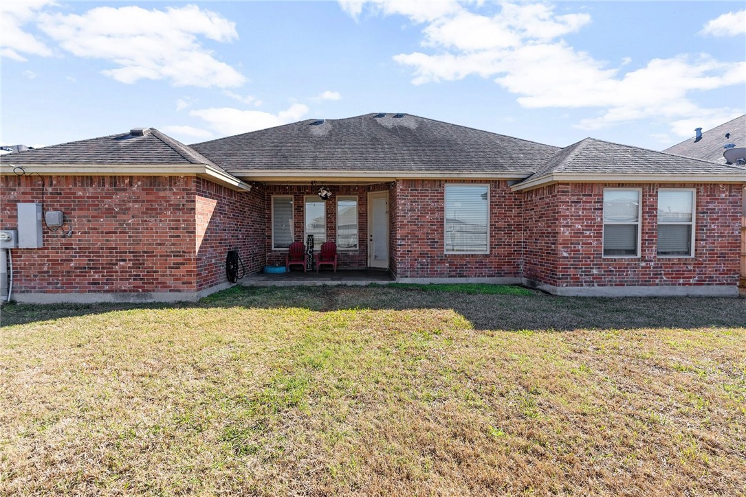 3017 Charles Dr
