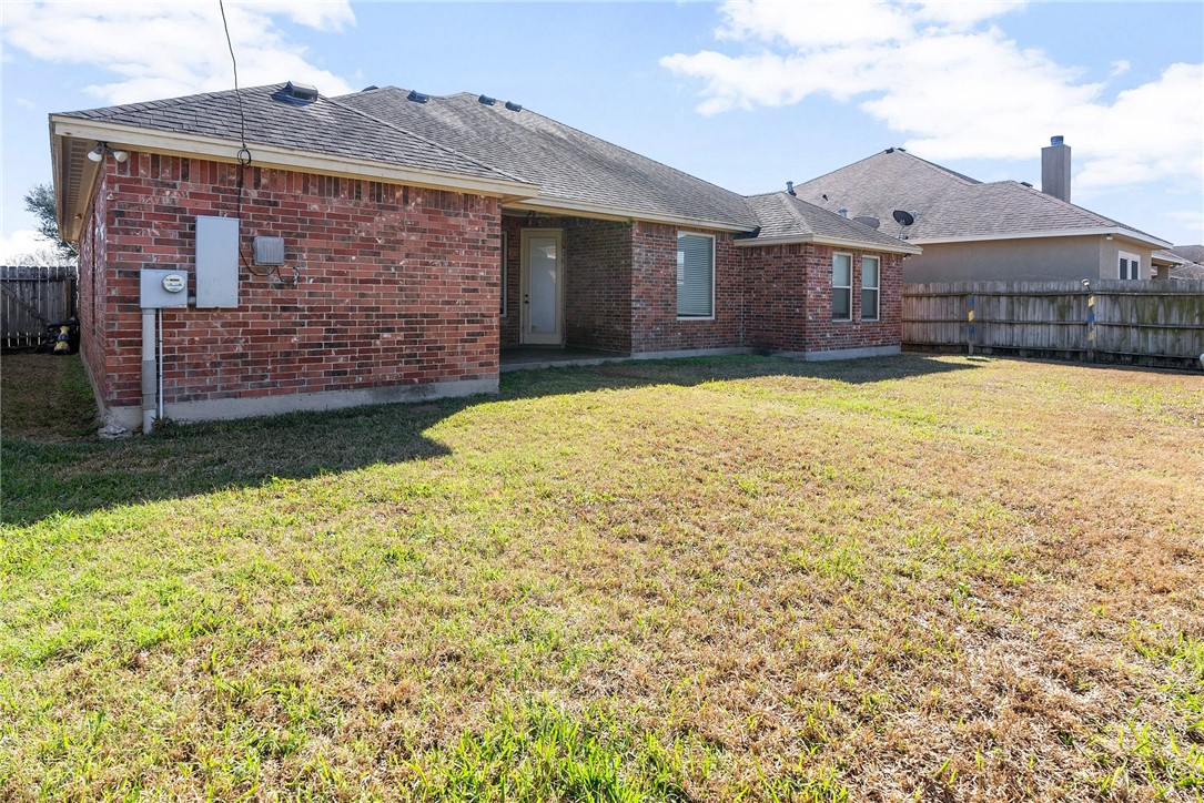 3017 Charles Dr