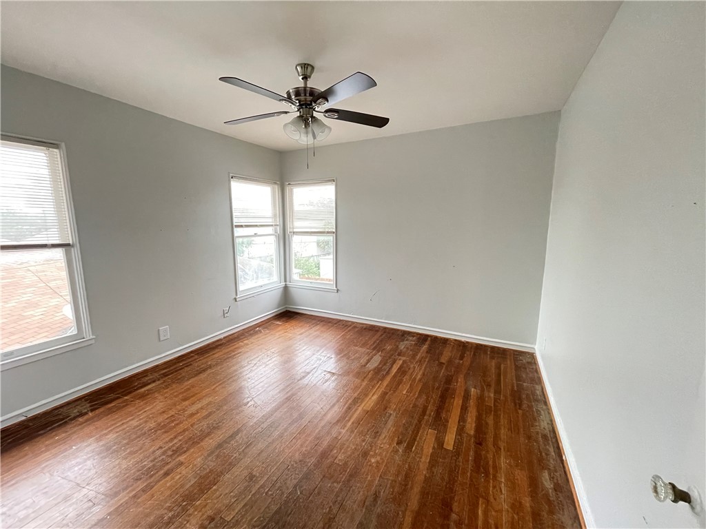 253 Oleander Ave 4