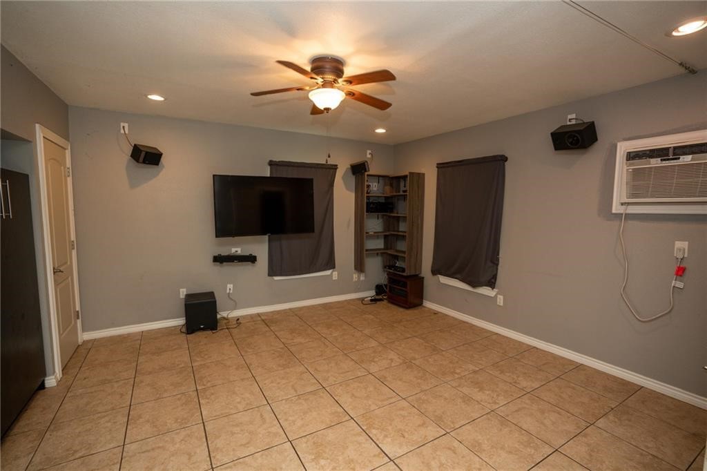 618 Louisiana Ave B