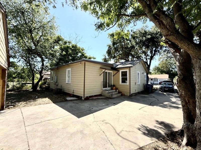 4046 Green Grove Dr