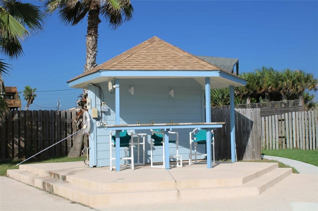 407 Beach Ave 123