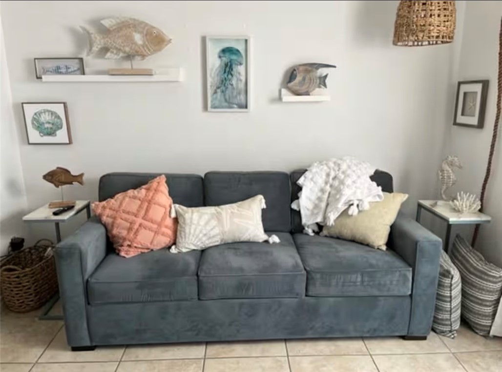 15010 Leeward Dr 103