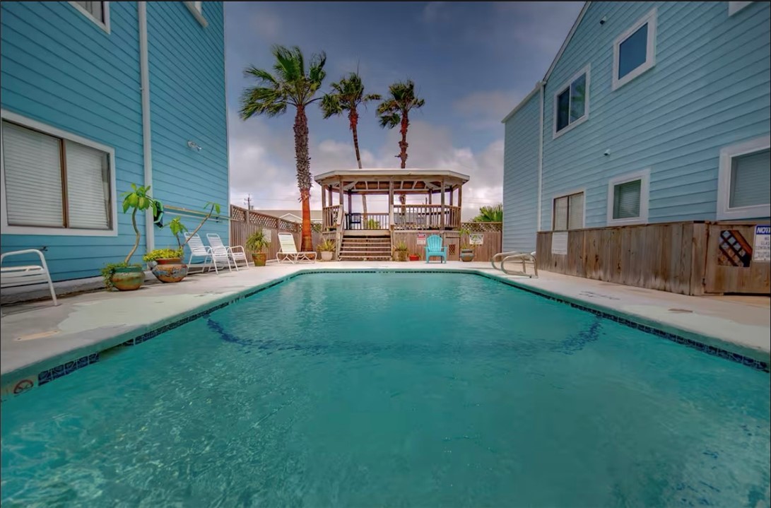 15010 Leeward Dr 103