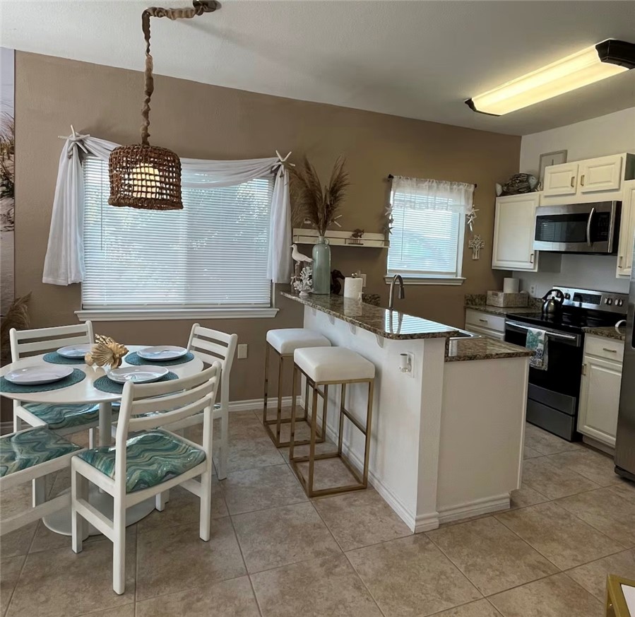 15010 Leeward Dr 103