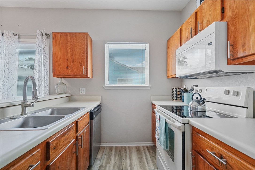 15010 Leeward Dr 706