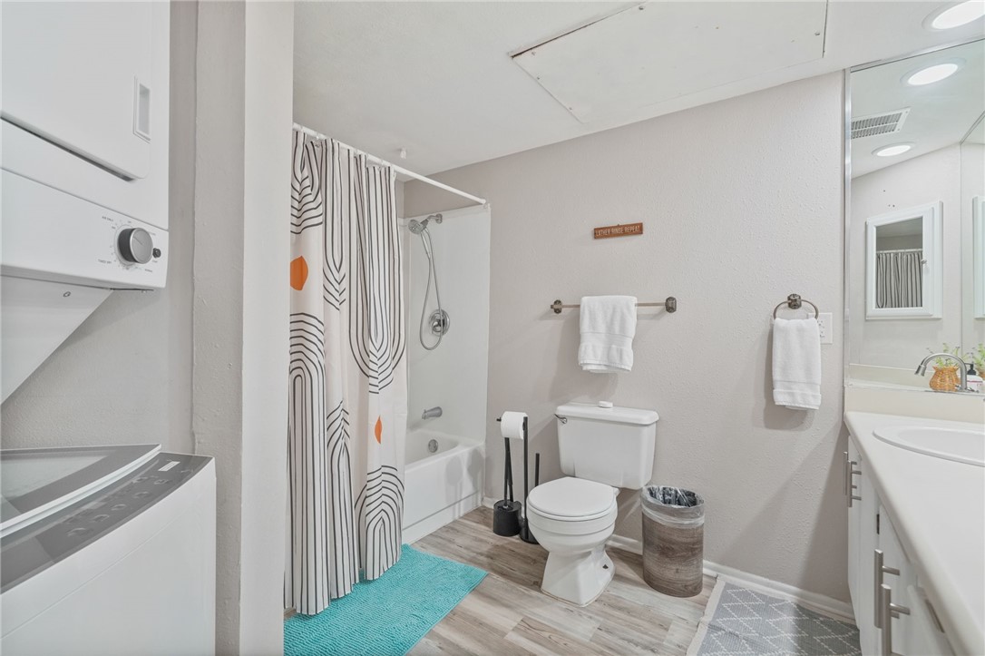 15010 Leeward Dr 706