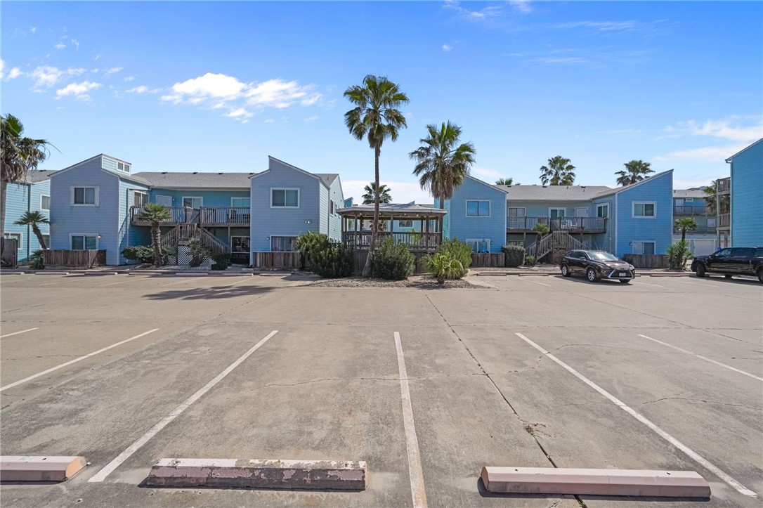 15010 Leeward Dr 706