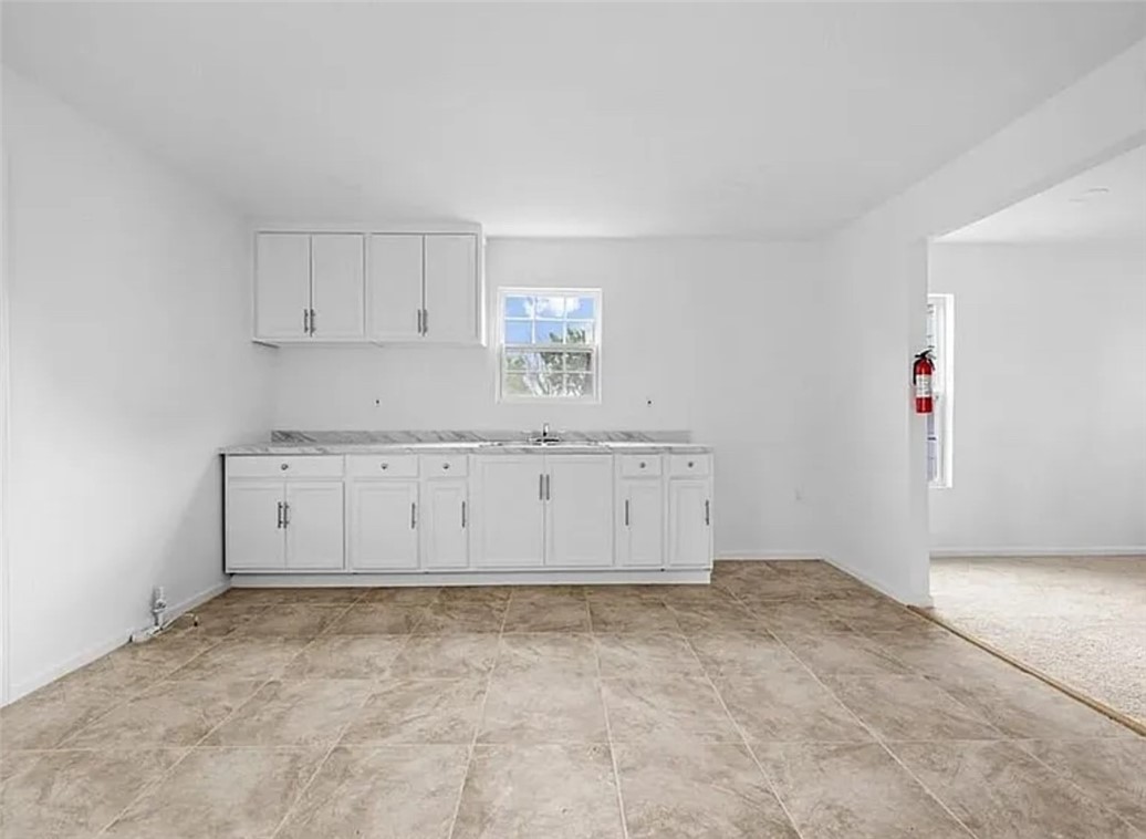 1105 Esperanza St B