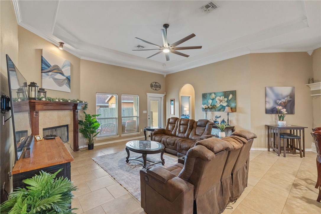 14826 Columbia River Dr