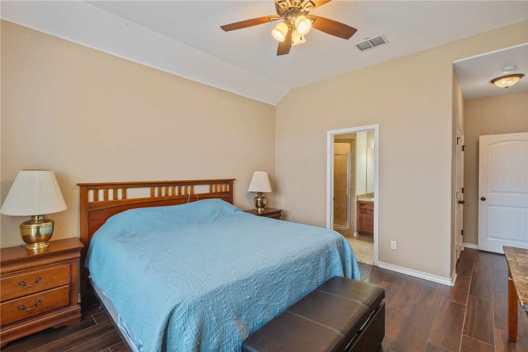 14826 Columbia River Dr