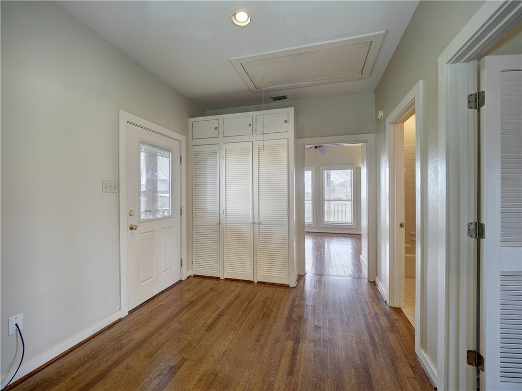 414 E Bayview Blvd