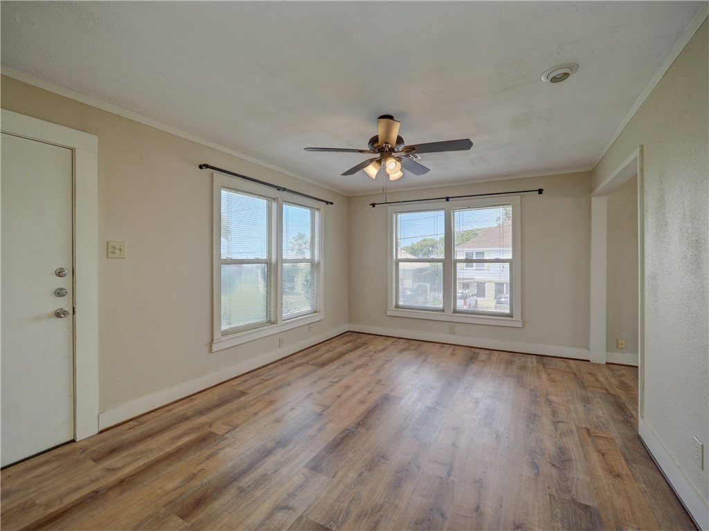414 E Bayview Blvd