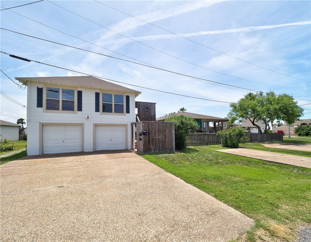 414 E Bayview Blvd