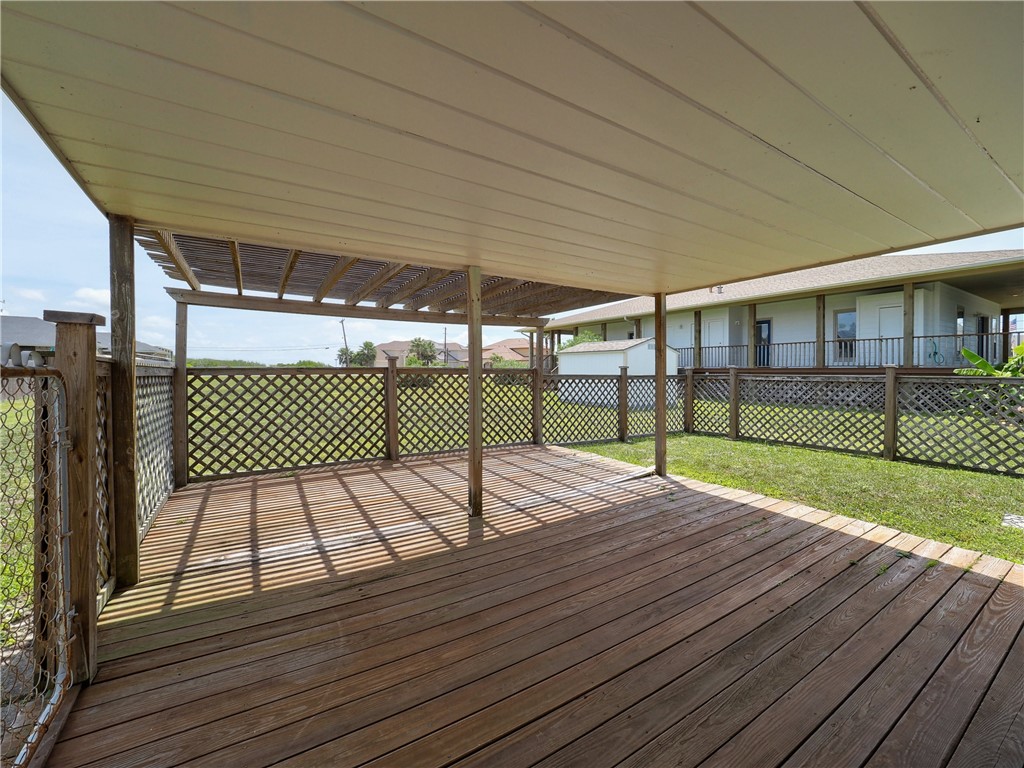 414 E Bayview Blvd