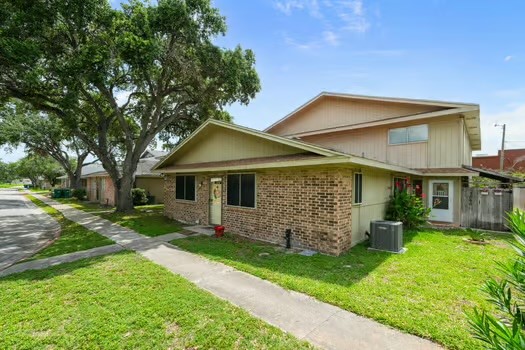 2056 Hidden Lake 3