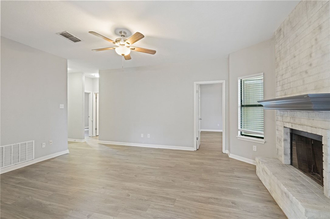 11417 Woodway Creek Dr
