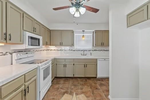 4402 Squaw Pass Ct