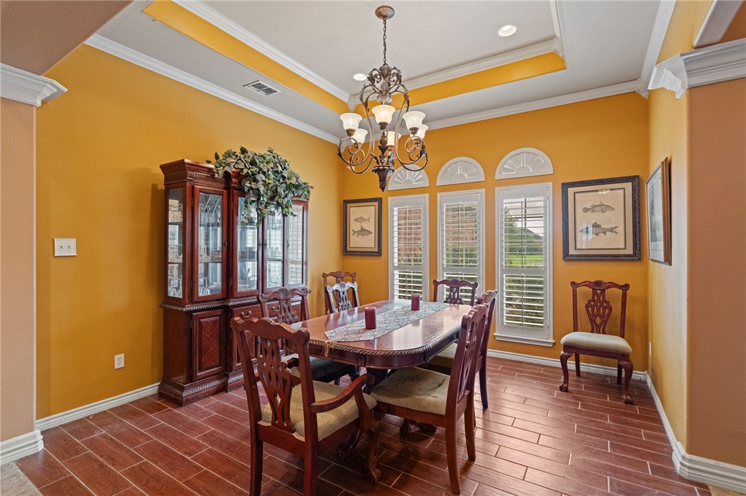 5921 King Trail