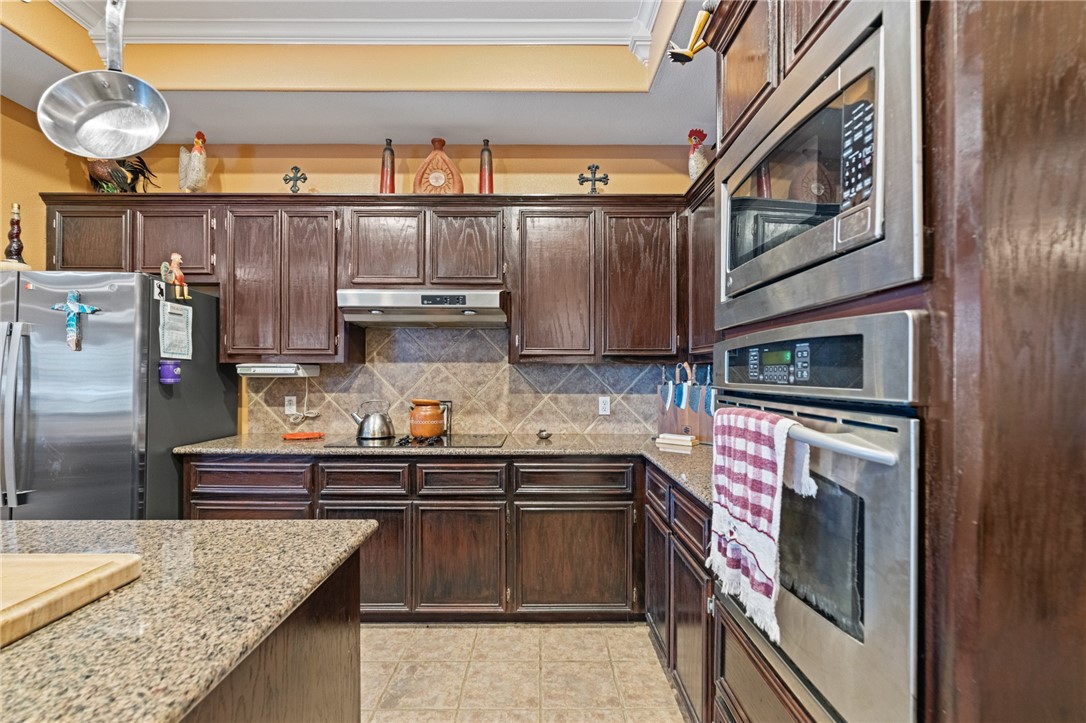 5921 King Trail