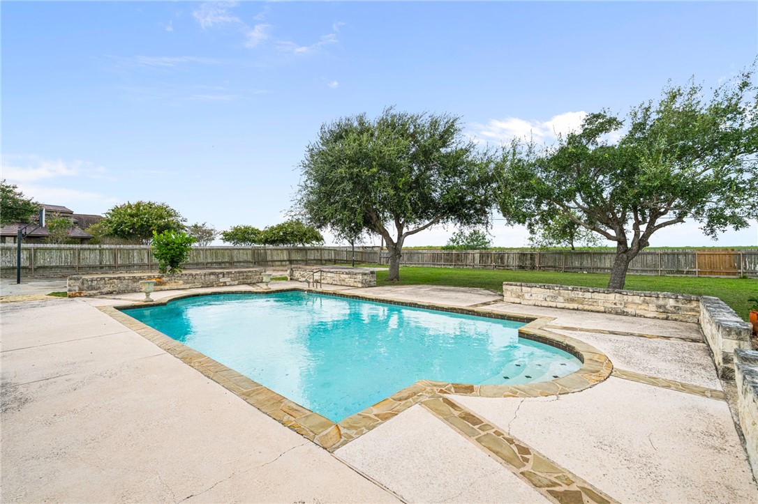 5921 King Trail