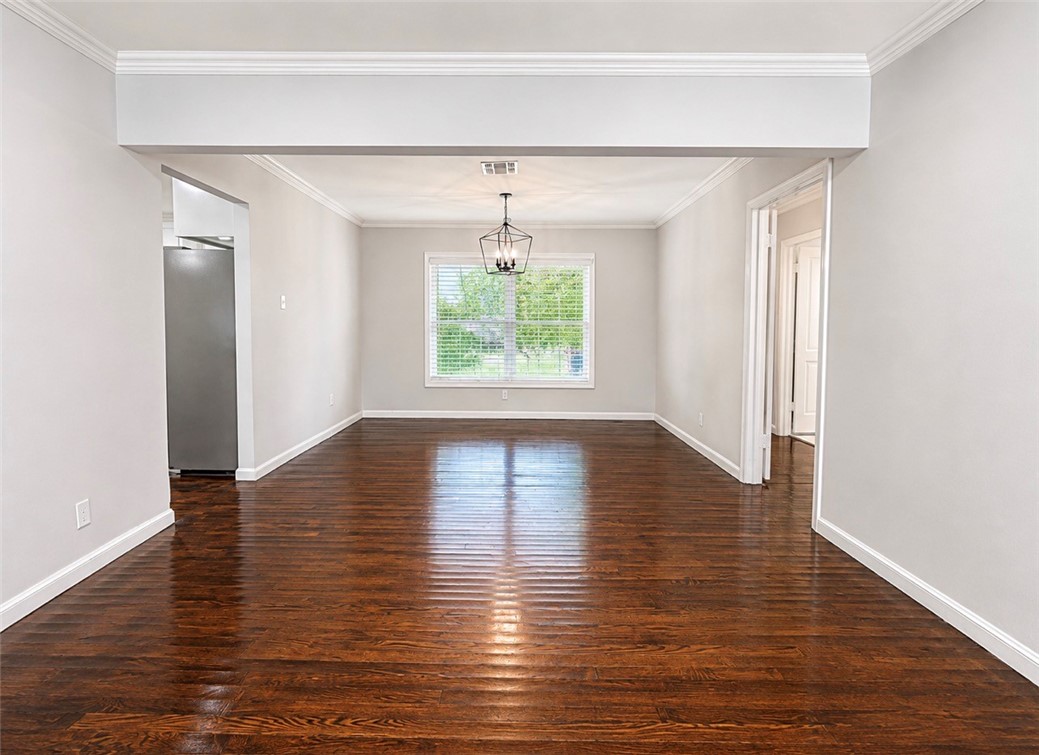 310 Wilshire Pl