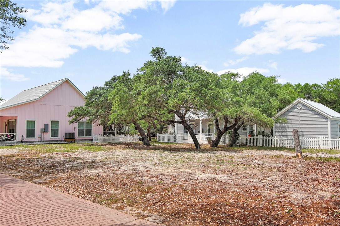 38 Old Cottage Beach Dr