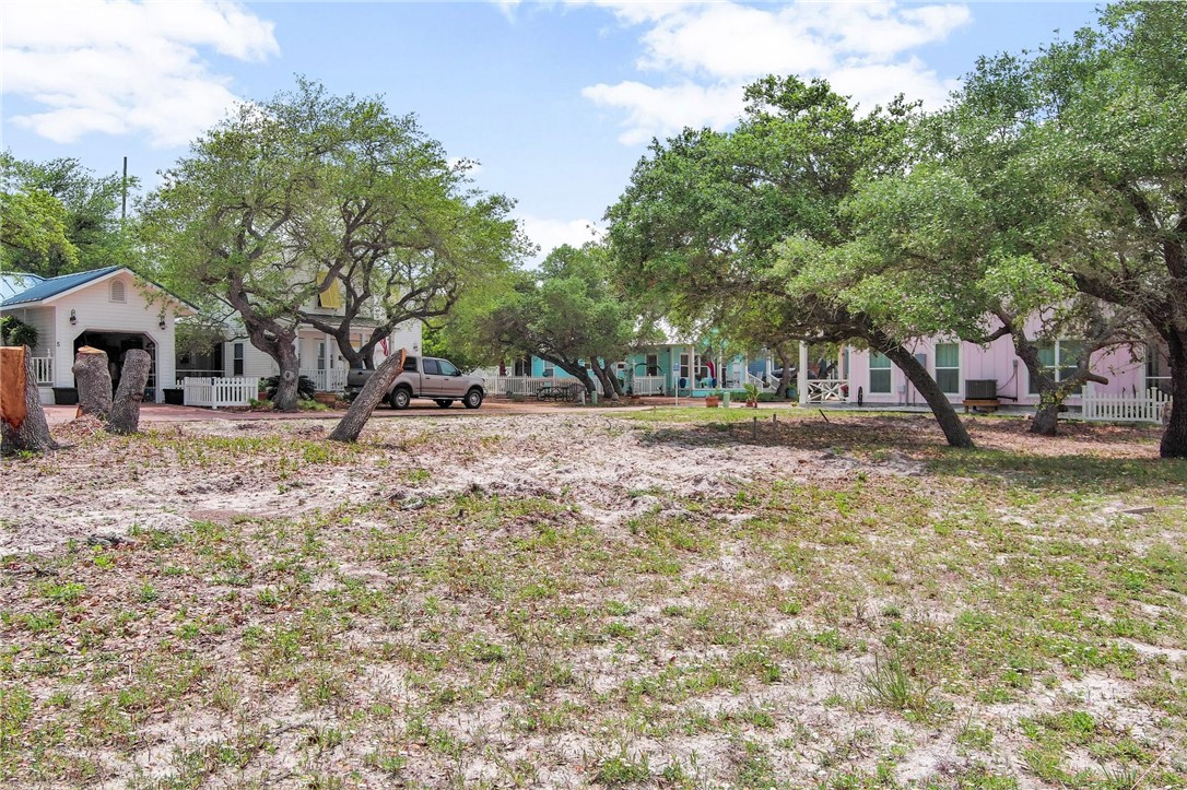 38 Old Cottage Beach Dr