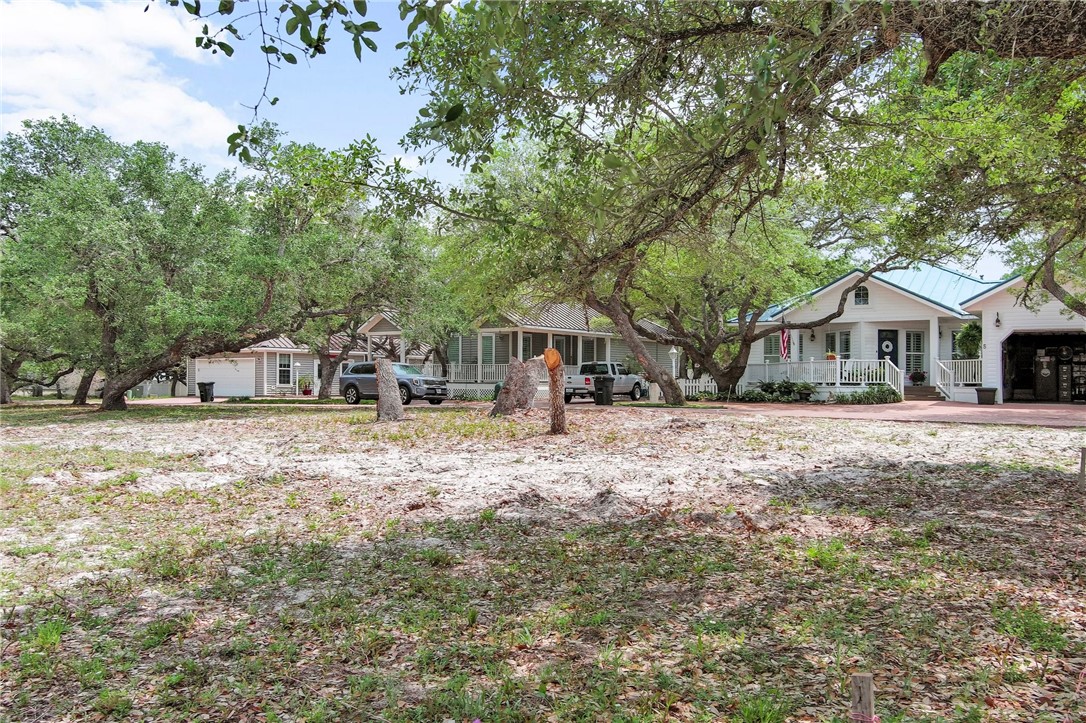 38 Old Cottage Beach Dr