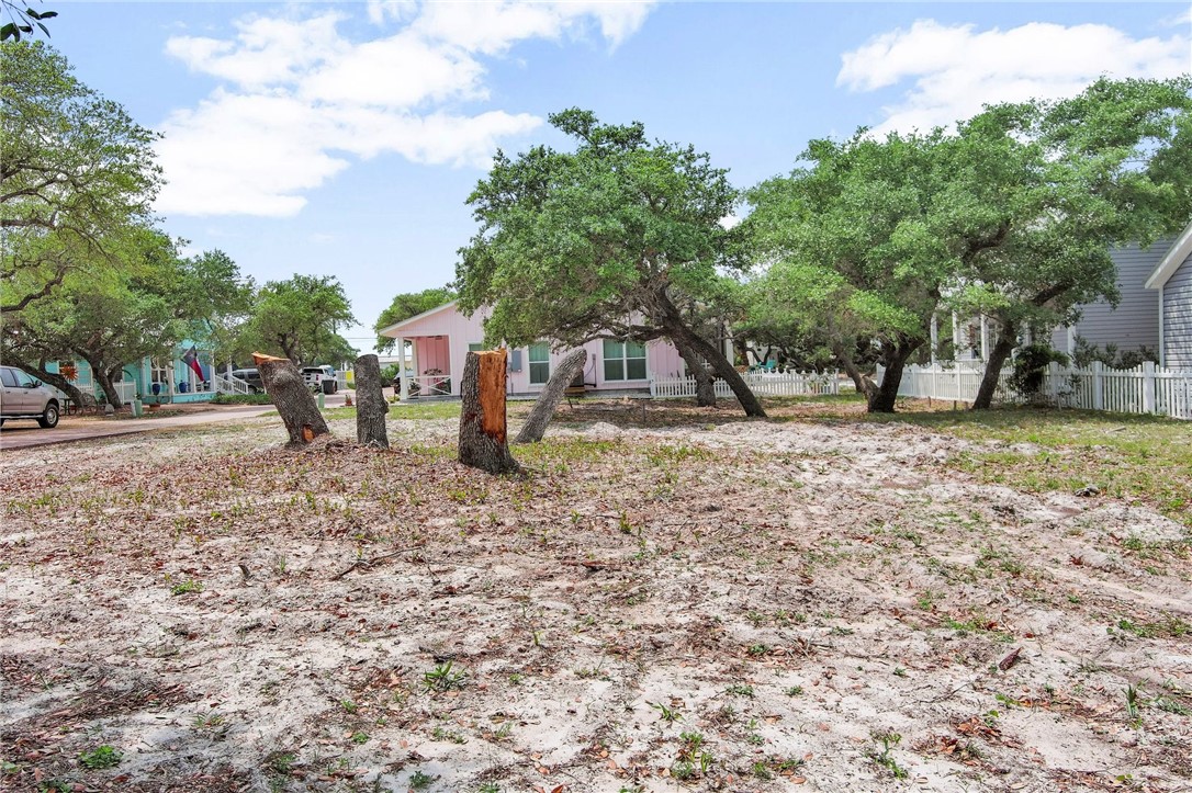 38 Old Cottage Beach Dr