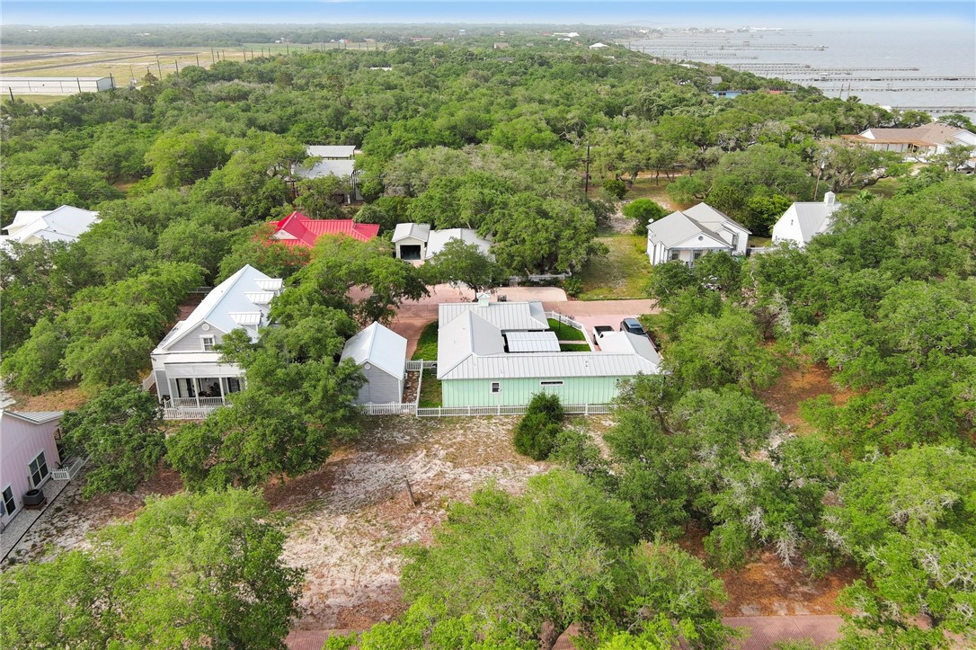 39 Old Cottage Beach Dr
