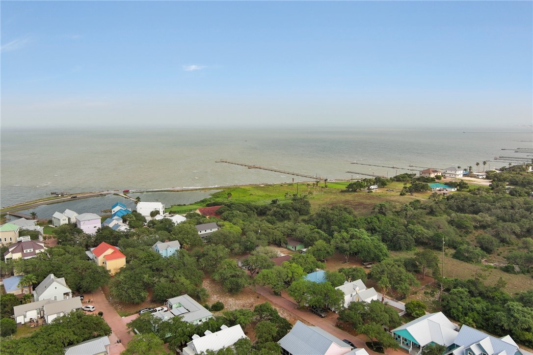 39 Old Cottage Beach Dr
