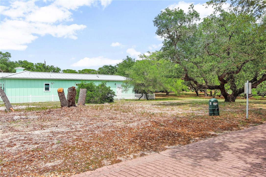 39 Old Cottage Beach Dr