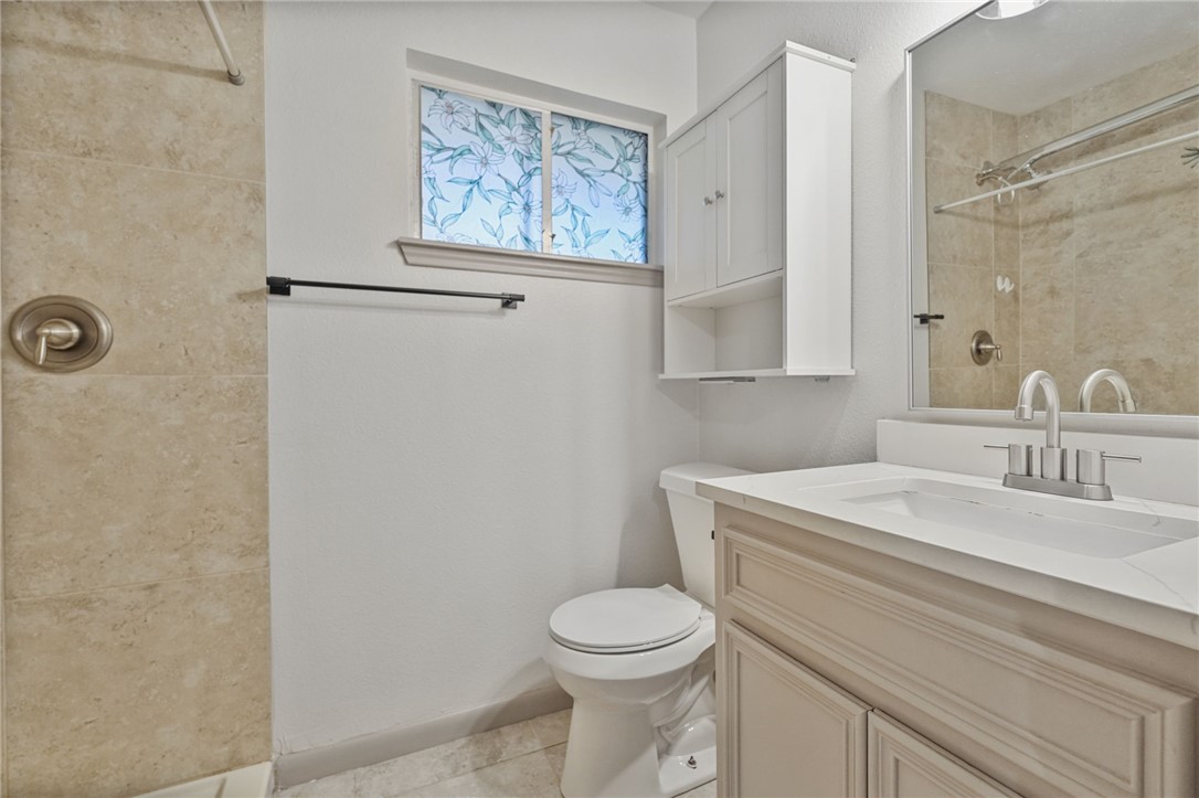 4809 River View