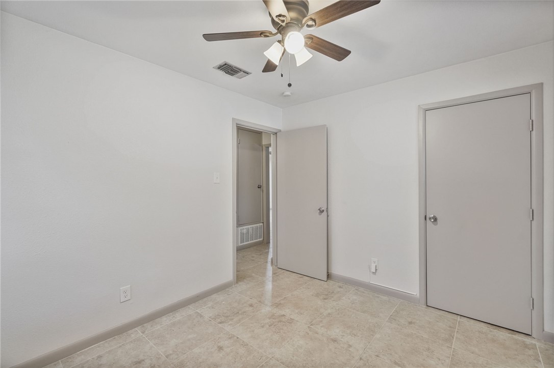 4809 River View