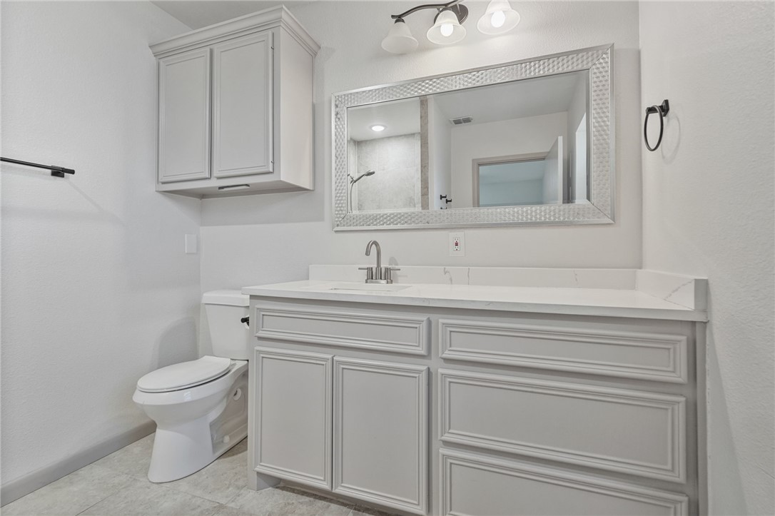 4809 River View