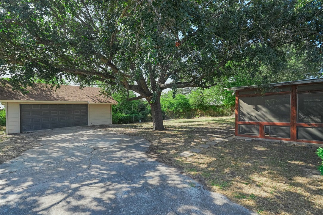 4809 River View