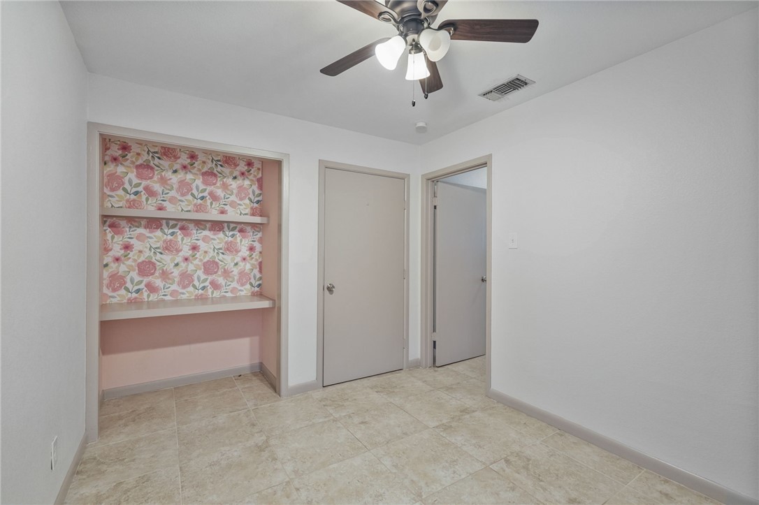 4809 River View