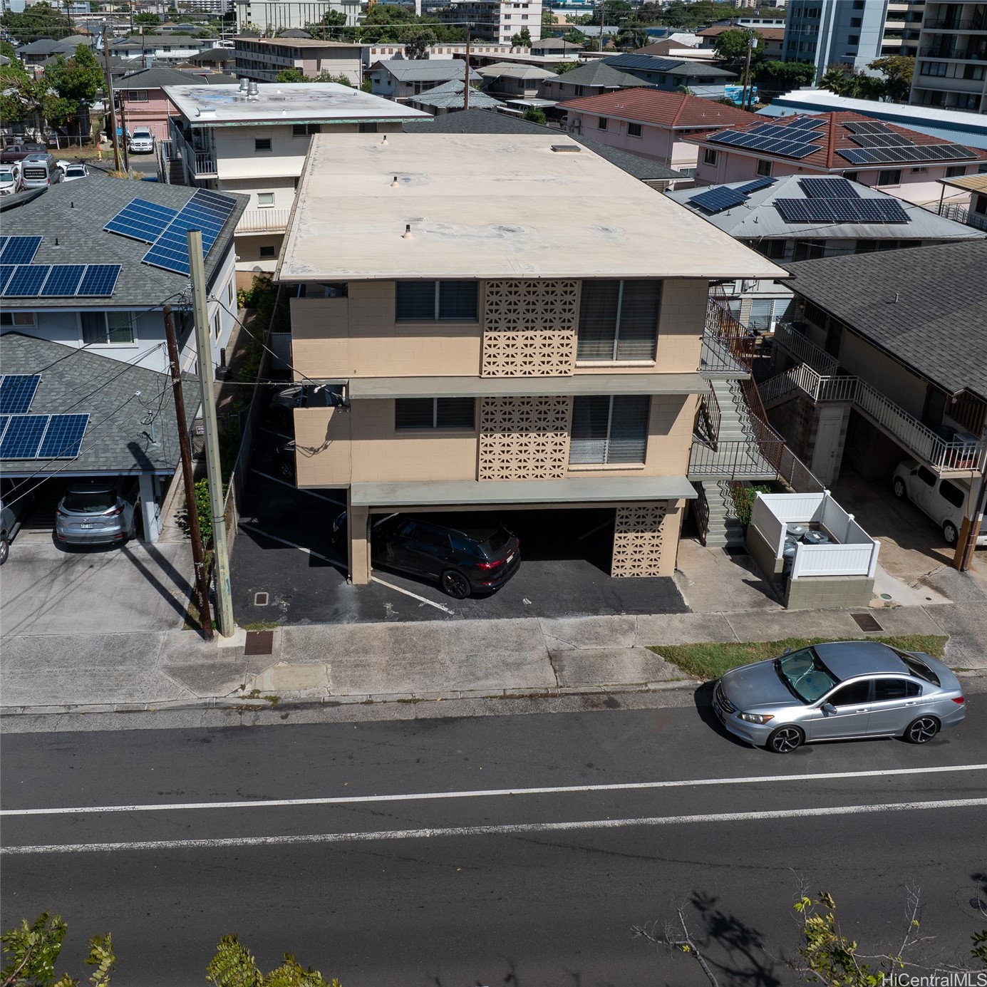 722 University Avenue