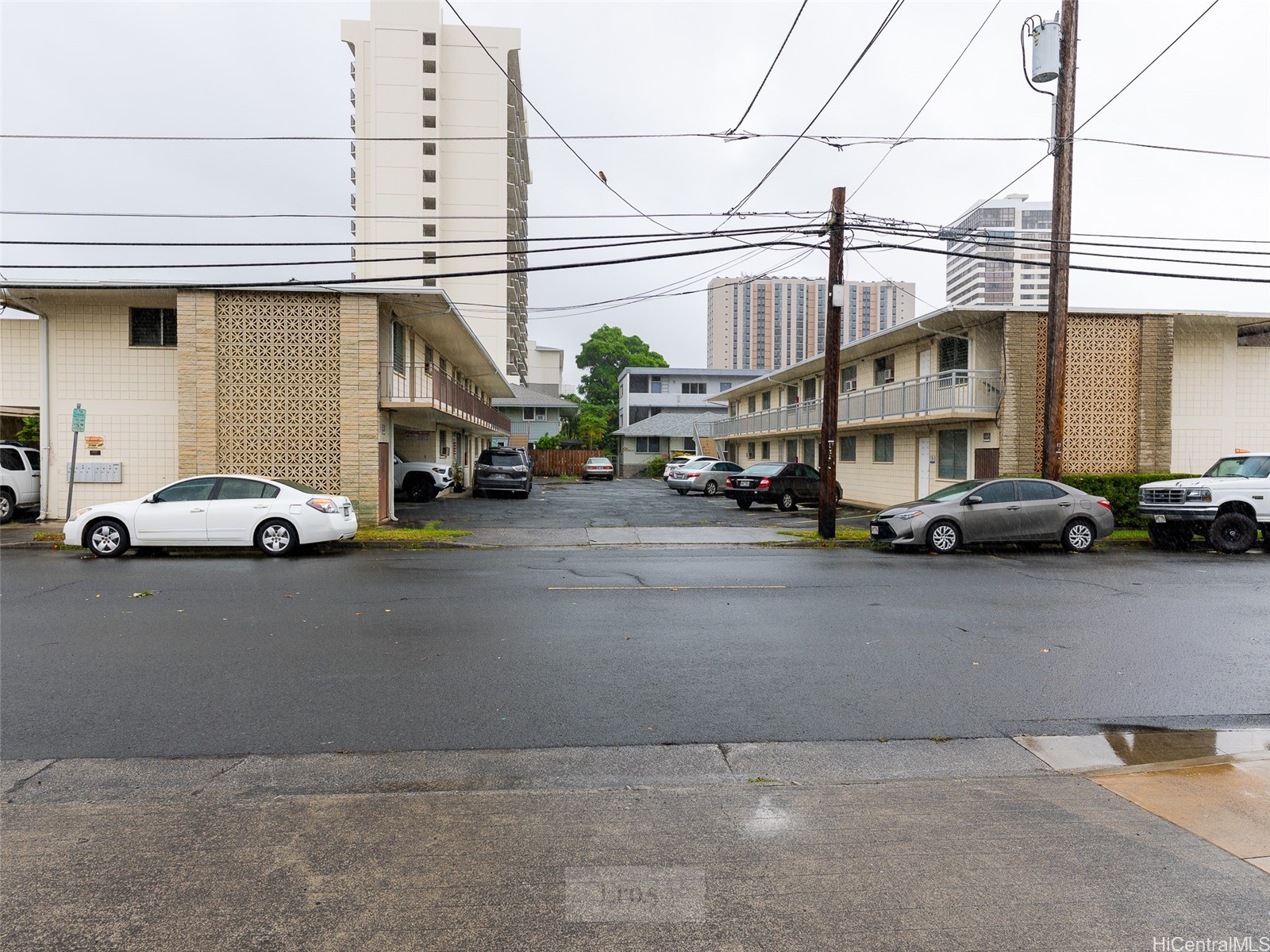 909 Wiliwili Street